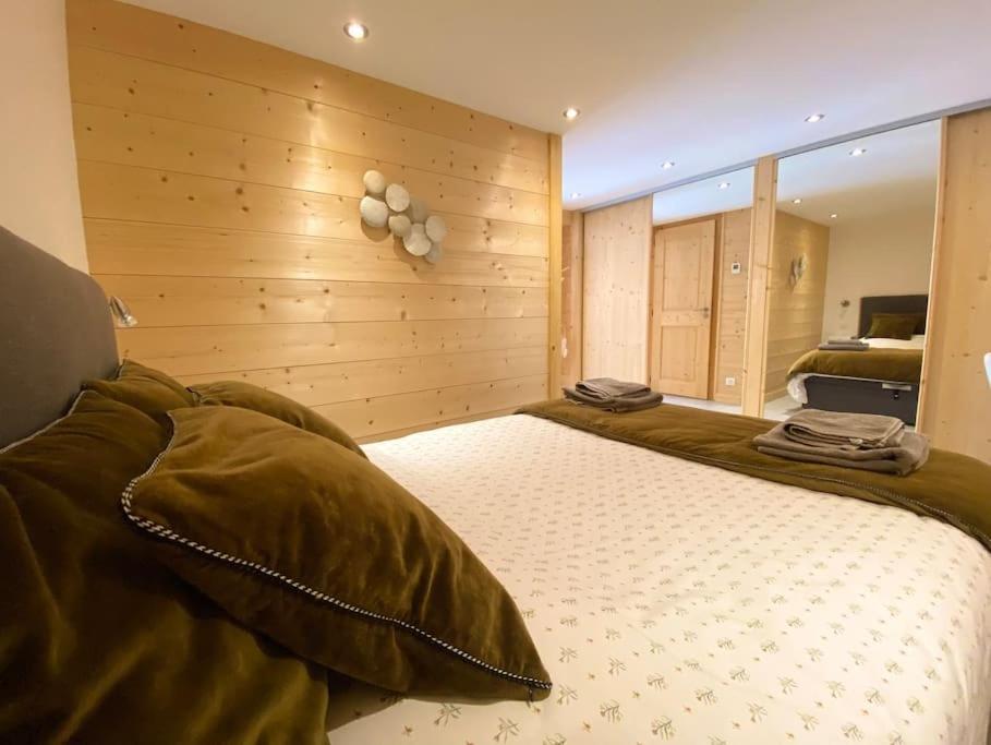 Androsace Appartement Dans Chalet Bois Avec Jacuzzi Privatif Terrasse Et Vue Montagne Les Villards-sur-Thônes Exterior foto